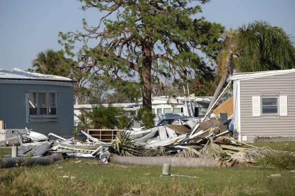 Double Wide Demolition in Magnolia